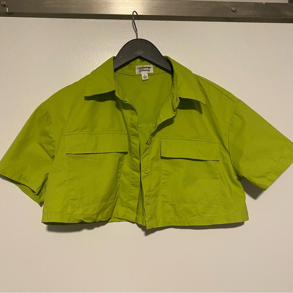 The Drop | Lime Green Cropped Button-Up Shirt